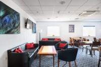 Holiday Inn Express Braintree by IHGにあるシーティングエリア