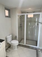 Koupelna v ubytování Delightful Condo in Central location at Sukhumvit 49