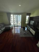 Posezení v ubytování Delightful Condo in Central location at Sukhumvit 49