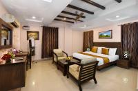 Le Crescent Hotel by Trot, Indirapuram - Housity