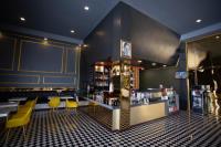 Khu vực lounge/bar tại The Sun resort Ratchaburi