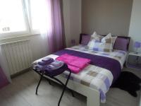 Posteľ alebo postele v izbe v ubytovaní Holiday Home Villa Ivan
