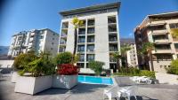 Bazén v ubytování Hotel Nessi Locarno nebo v jeho okolí