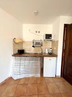 Kuchyňa alebo kuchynka v ubytovaní Apartamentos Villa Torcal