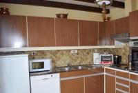 Kuchnia lub aneks kuchenny w obiekcie Chez Vivi et Jean Pierre Maison 8 à 9 personnes au calme vue montagne WIFI