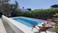 Bazén v ubytovaní Pool Seaside Relais - VILLE Ninfea, Marea, Rosa e Cassiopea alebo v jeho blízkosti