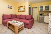 Kuchyňa alebo kuchynka v ubytovaní Apartments Villa J i M by the sea