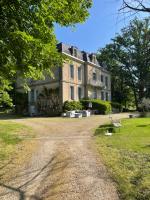 Vonkajšia záhrada v ubytovaní Chateau du Grand Lucay