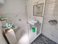 Kúpeľňa v ubytovaní APARTMANI NADA MUSTAPIC
