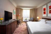 Sheraton Towers Singapore Hotelにあるテレビまたはエンターテインメントセンター