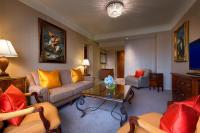 Sheraton Towers Singapore Hotelにあるシーティングエリア