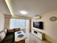 TV a/nebo společenská místnost v ubytování Bright City Apartment Varna