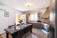 Kuchyň nebo kuchyňský kout v ubytování Apartment Nekić Posedarje
