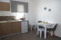 A kitchen or kitchenette at Studio Ornos