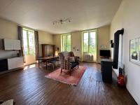 Televízia a/alebo spoločenská miestnosť v ubytovaní Villa Vallière bed&breakfast