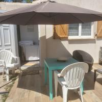 Patio lub wspólna przestrzeń na świeżym powietrzu w obiekcie Madinina