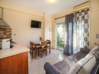 A kitchen or kitchenette at Apartments Lina