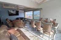 Posezení v ubytování Beach Luxury Mamoura Private Beach