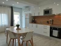 Kuchyň nebo kuchyňský kout v ubytování Apartamento Rodhes playa 2-A5