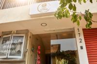 トゥストラ・グティエレスにあるCasa Nomada Tuxtla Hotel - Hostalの門の上の看板