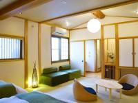 Myoko Kogen Accommodation Guide 2026: 12 Ski Stays Around Akakura, and How to Choose Between Whole Houses and Inns