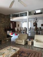 Posedenie v ubytovaní Large family home with a view of the golf