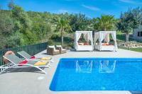 Bazén v ubytování Owl Booking Villa Siquier - Luxury Retreat with Mountain Views nebo v jeho okolí