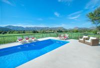 Bazén v ubytování Owl Booking Villa Siquier - Luxury Retreat with Mountain Views nebo v jeho okolí
