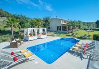 Bazén v ubytování Owl Booking Villa Siquier - Luxury Retreat with Mountain Views nebo v jeho okolí