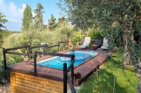 The swimming pool at or close to Villa Villacolle