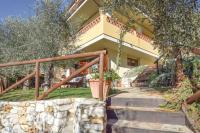 The building in which the holiday home is located