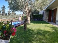 The swimming pool at or close to Villa Villacolle