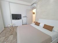 A television and/or entertainment centre at Casa Emmeti