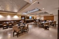 Restaurace v ubytování Click Hotel Vadodara 4 mins walk for the Railway Station