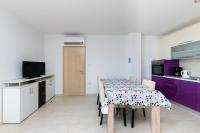 Kuchyň nebo kuchyňský kout v ubytování Apartments Mario