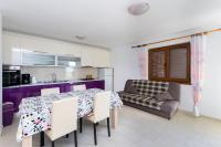 Kuchyň nebo kuchyňský kout v ubytování Apartments Mario