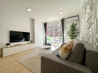 TV a/nebo společenská místnost v ubytování Holidays2Malaga Lebrija 3 bedroom & Terrace & Parking & Smart TV