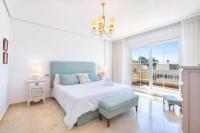 Postel nebo postele na pokoji v ubytování Spectacular Two Floor Penthouse Marbella City Centre