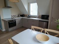 Kuchnia lub aneks kuchenny w obiekcie Appartement Détente au Cœur du Cotentin