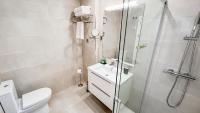 Koupelna v ubytování La Serena Mar, Benalmadena Pueblo, Luxury Apartment with Jacuzzi