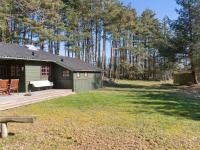 Zahrada ubytování Holiday Home Felicity - 450m from the sea by Interhome