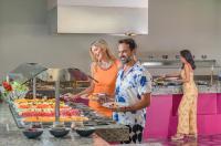 Đồ ăn tại/gần resort