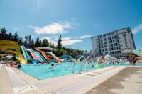 Bazén v ubytování Tilya Resort Hotel nebo v jeho okolí