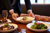 Jídlo v hotelu nebo okolí