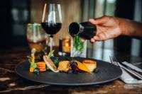 Φαγητό σε αυτό το ξενοδοχείο ή κάπου εκεί κοντά