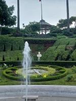 A garden outside Essenza del Tempo Inn