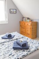 A bed or beds in a room at Naphoz Holddal