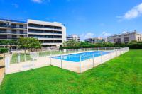 Bazén v ubytovaní LITORAL COSTA DORADA - GOLETA Only families alebo v jeho blízkosti