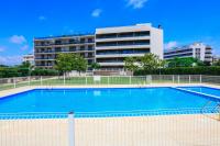 Bazén v ubytovaní LITORAL COSTA DORADA - GOLETA Only families alebo v jeho blízkosti