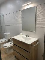 Koupelna v ubytování Vivienda Turística Rural Casa Irene